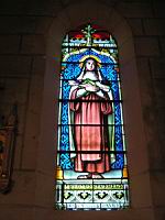 Crozet (Loire) - Nouvelle eglise - Vitrail - La Vierge Marie (02)
